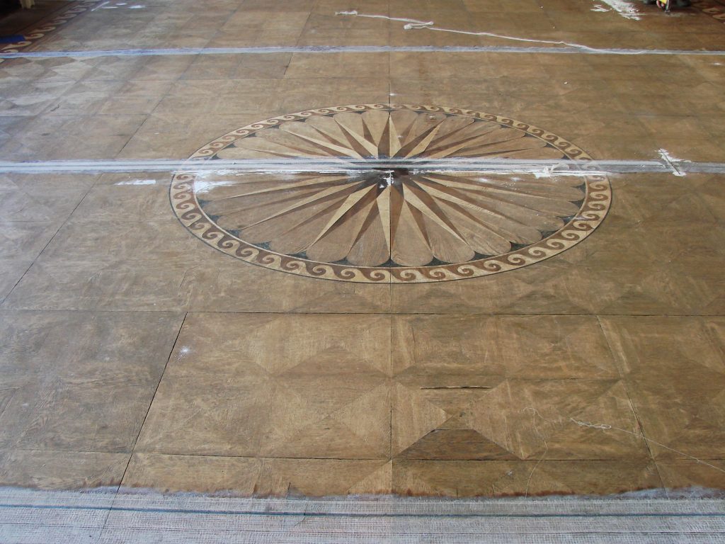 01. Pałac Juliusza Heinzla w Łodzi (Łódzki Urząd Wojewódzki) - oryginalna zabytkowa intarsjowana rozeta (pocz. XX w.)